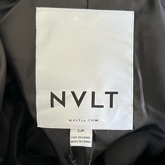 NWT NVLT Women’s Vegan Leather Collared Trucker Jacket in Black Size Small - Picture 2 of 8